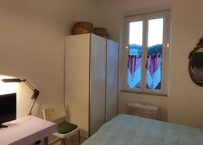 Aquila 52 *
